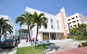 Tropics Hotel Miami
